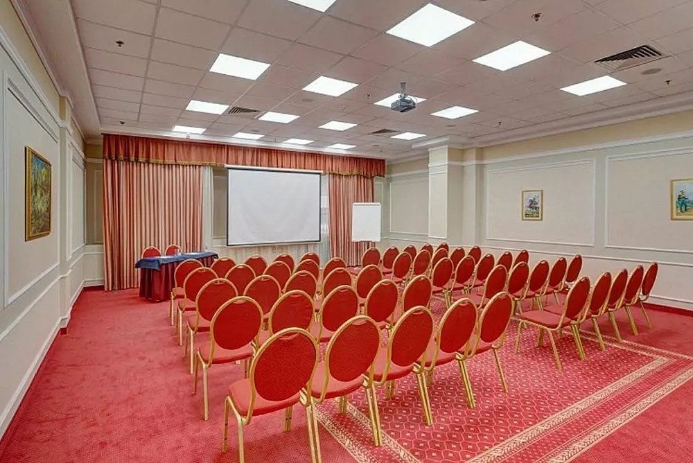 Borodino Congress Hotel — Sala de conferencias «Raevsky» — foto 1