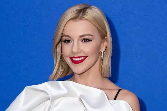 Юлианна Караулова