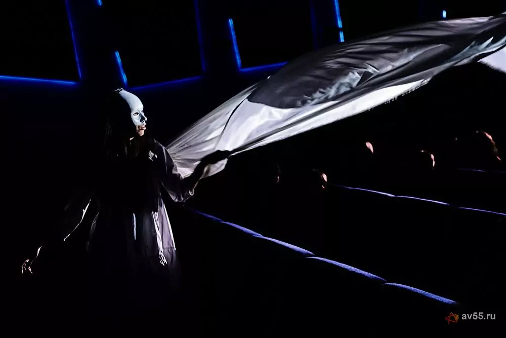 行为艺术剧院«RAVE-PERFORMANCE» — 照片 1