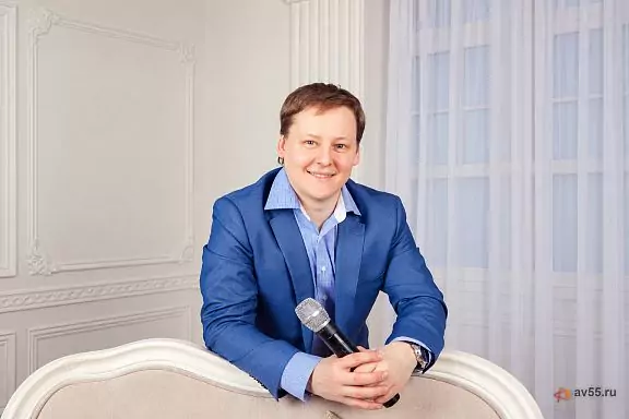 Moderator Konstantin Koschkin