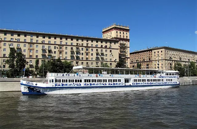 Rechflot — motor ship “Gzhel”