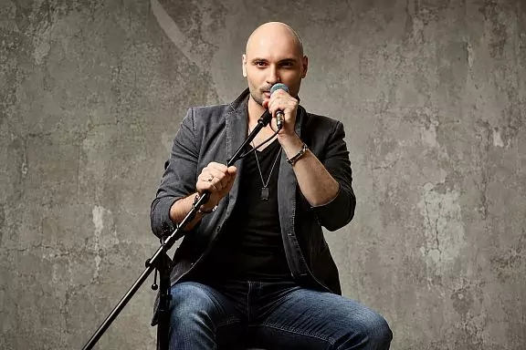Vocalista Evgeny Kraft