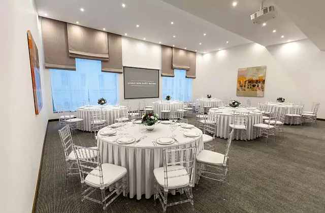 Ararat Park Hyatt Moskova — «Şçepkin» Salonu