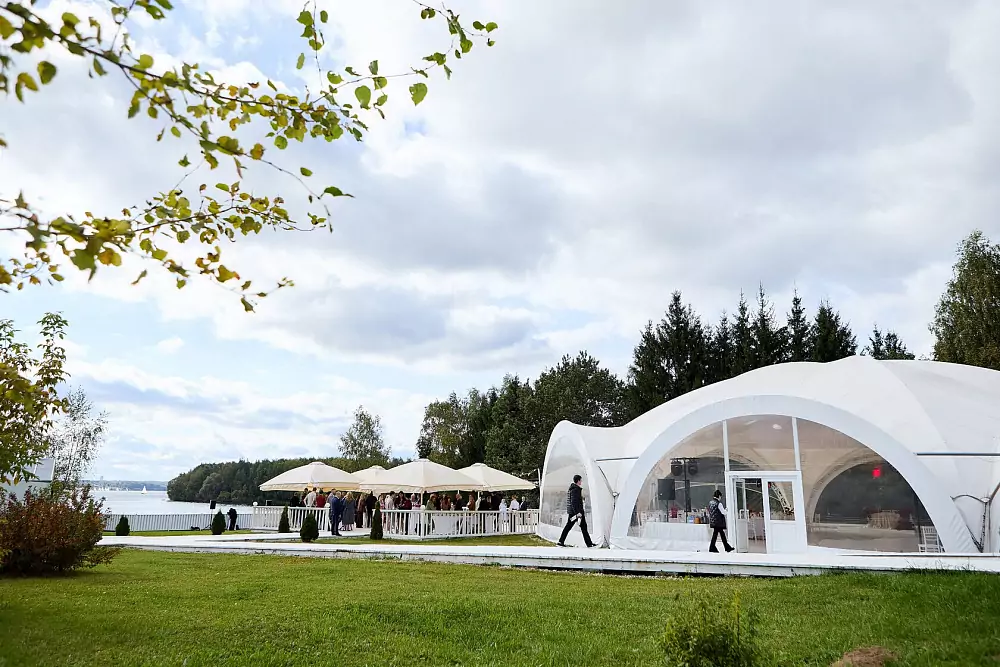 Beach in Pirogovo — Sunny Bay tent — photo 1