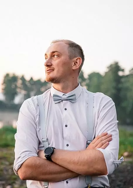 Ведущий Сергей Голдашов