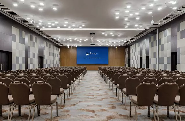 Radisson Blu Olimpiyskiy — Salón de Baile