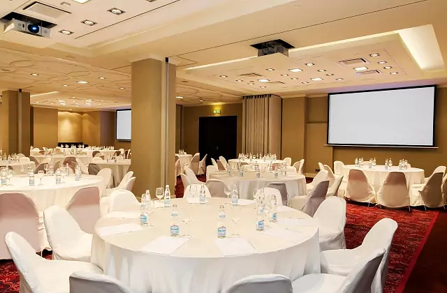 Mercure Moskova Paveletskaya — «Tretyakov+Morozov» Salonu