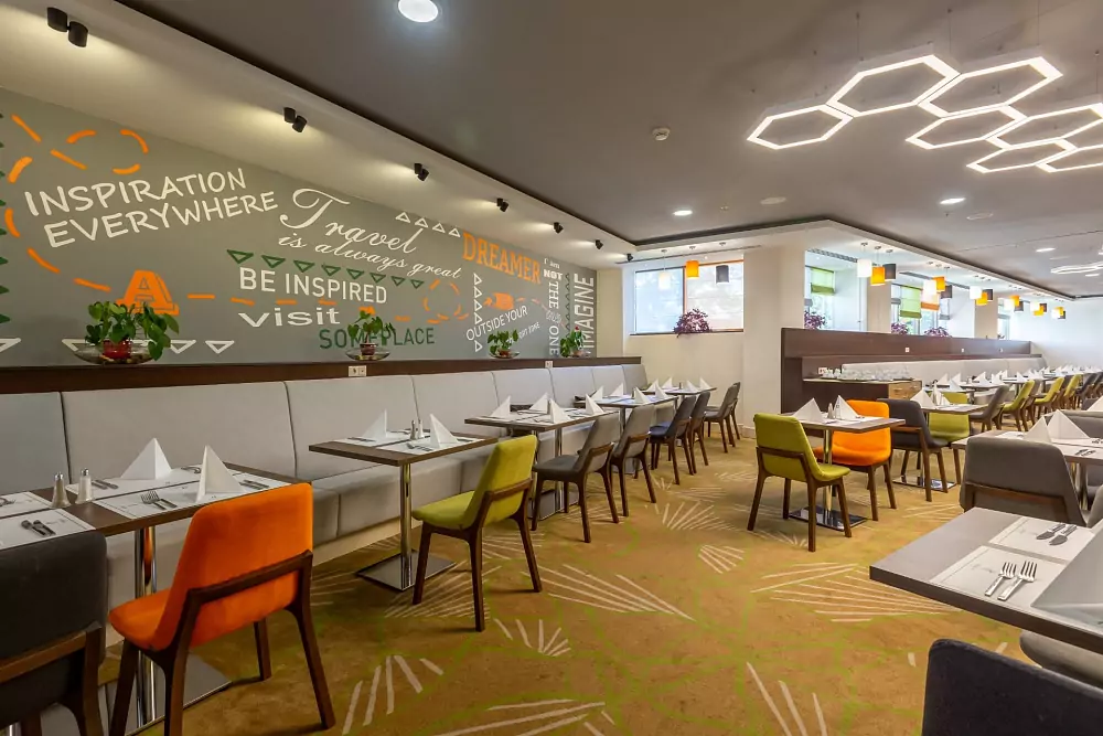 Holiday Inn Moskova Sokolniki — «Moskva» Restoranı — fotoğraf 1