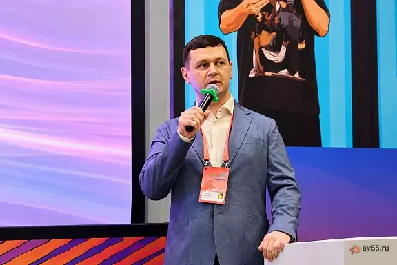 Orador en finanzas e inversiones Georgy Avedikov