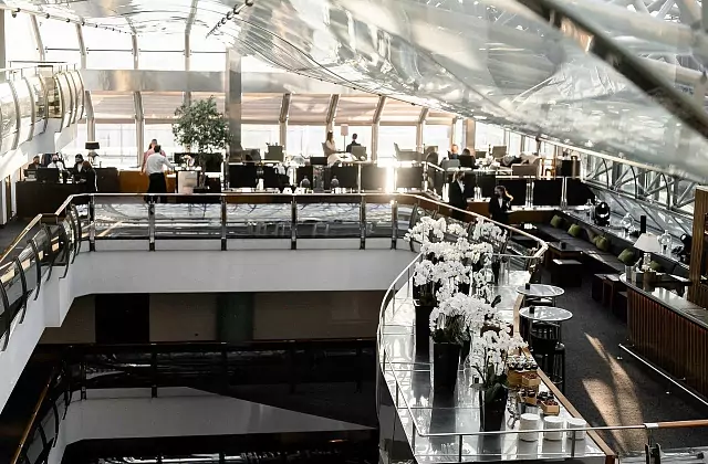 Ararat Park Hyatt Moskova — «Konservatuvar» Restoran-Bar