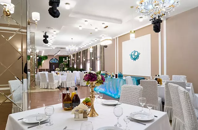 Barkhat — common hall