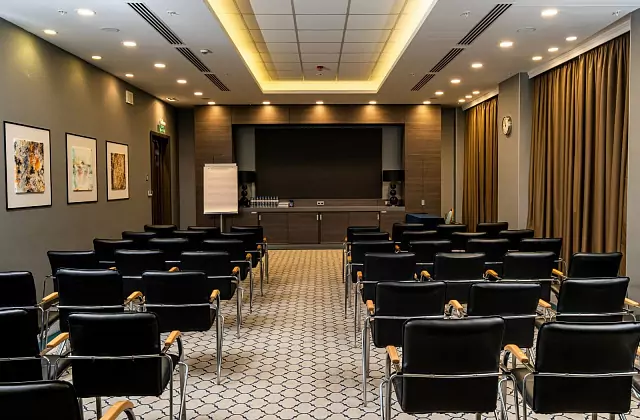 DoubleTree by Hilton — Silver Hall
