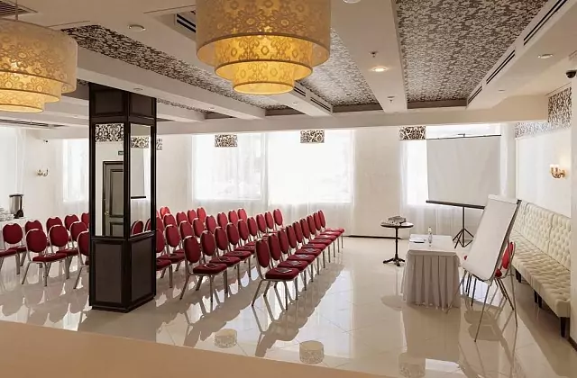 Okhtinskaya Hotel — "Bechamel" Hall