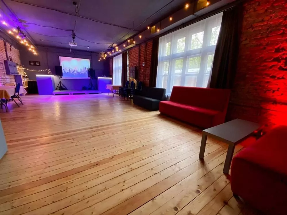 Status Loft — Статус Лофт на Кадетской — фото 1
