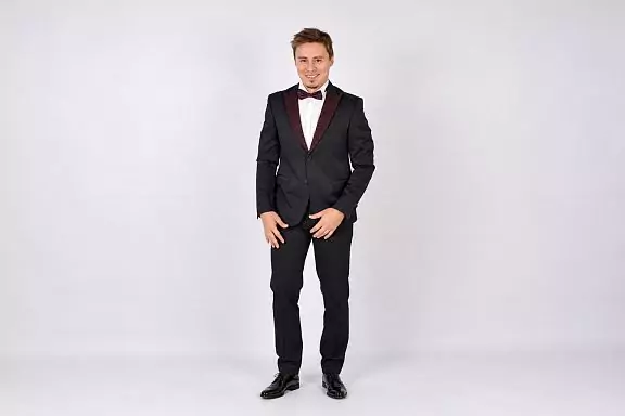 Presentador Maxim Ashukhin