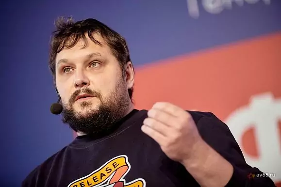 Orador sobre oratoria Kirill Anastasin