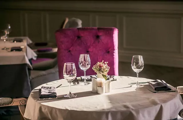 Largo — Uyutnyy italyanskiy Restaurante
