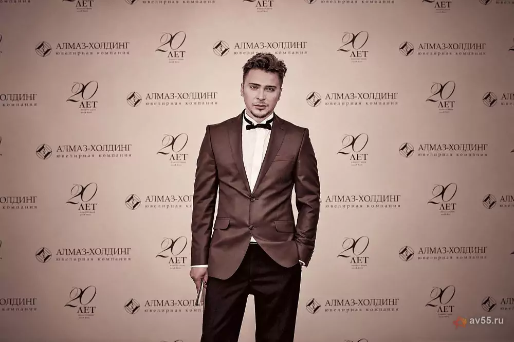 Moderator Andrey Lukovnikov — Foto 1