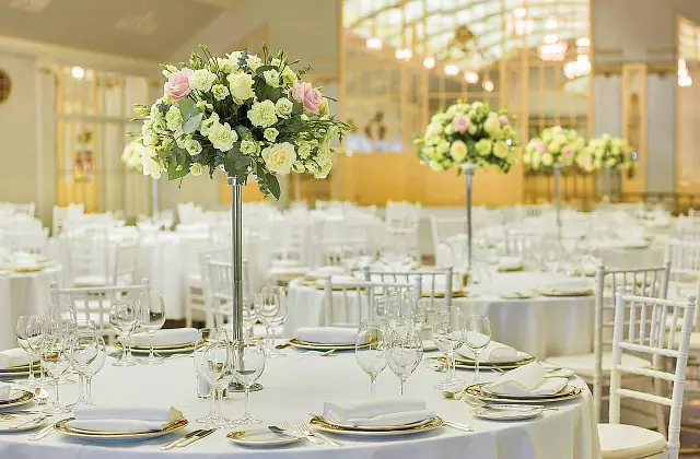 Grand Hotel Europe — Salón de baile y terraza «Krysha»