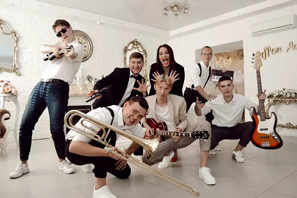 Grupo musical «Twenty Two»