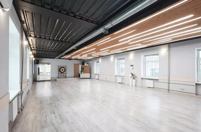 Studiya Verşina — Salon 120 m²