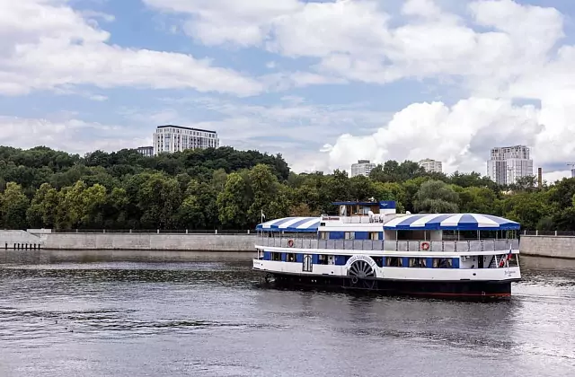 Речфлот — ретро-пароход «Анна Каренина»