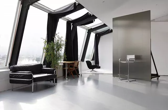 SKYPOINT STUDIO — Верхний