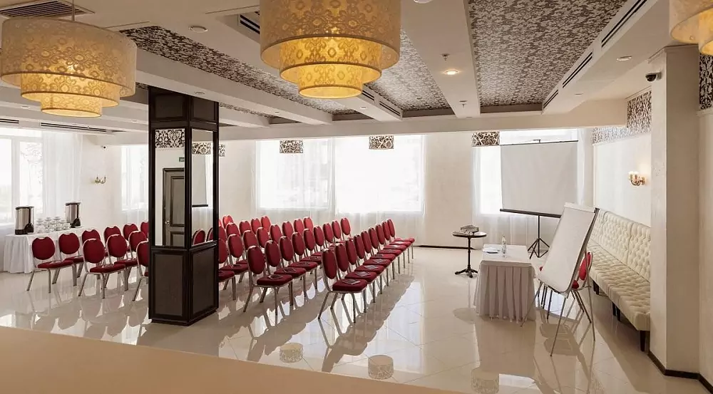 Hotel «Okhtinskaya» — Saal «Béchamel» — Foto 1