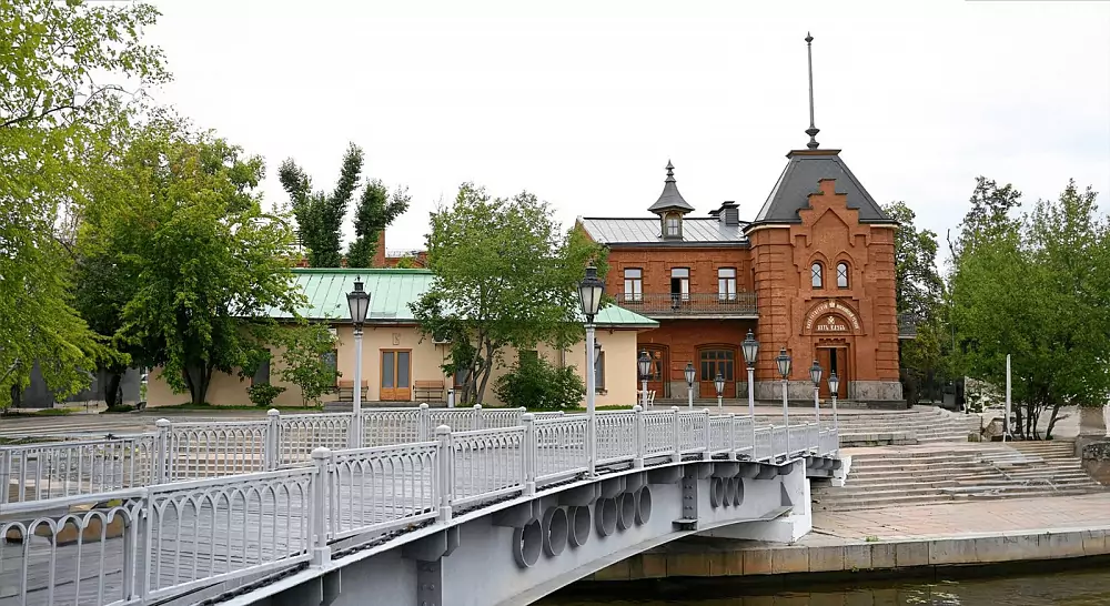 Hôtel particulier de l'Yacht-club impérial fluvial — photo 1