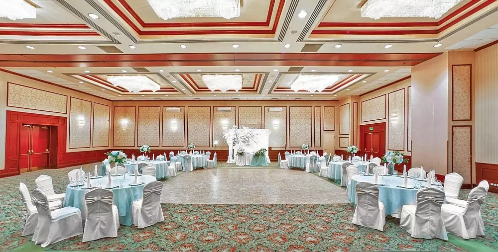 AZIMUT Hôtel Aerostar — Salle « Petrovsky A+B » — photo 1