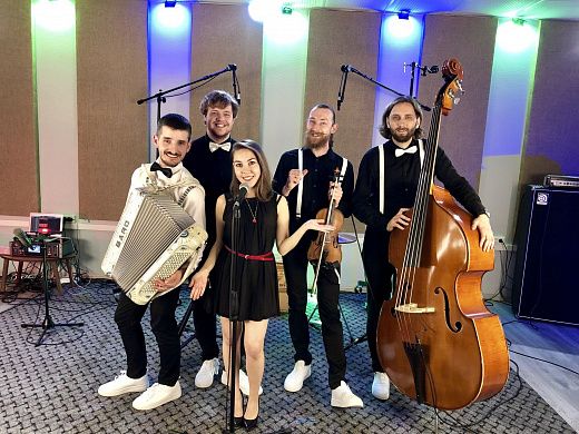 Grupo retro Zhu Zhak