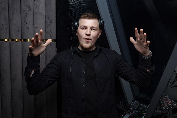 DJ Zhdanov